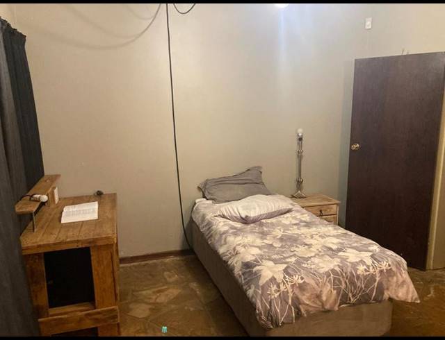 1 BEDROOM PROPERTY TO RENT IN VAN DER HOFF PARK